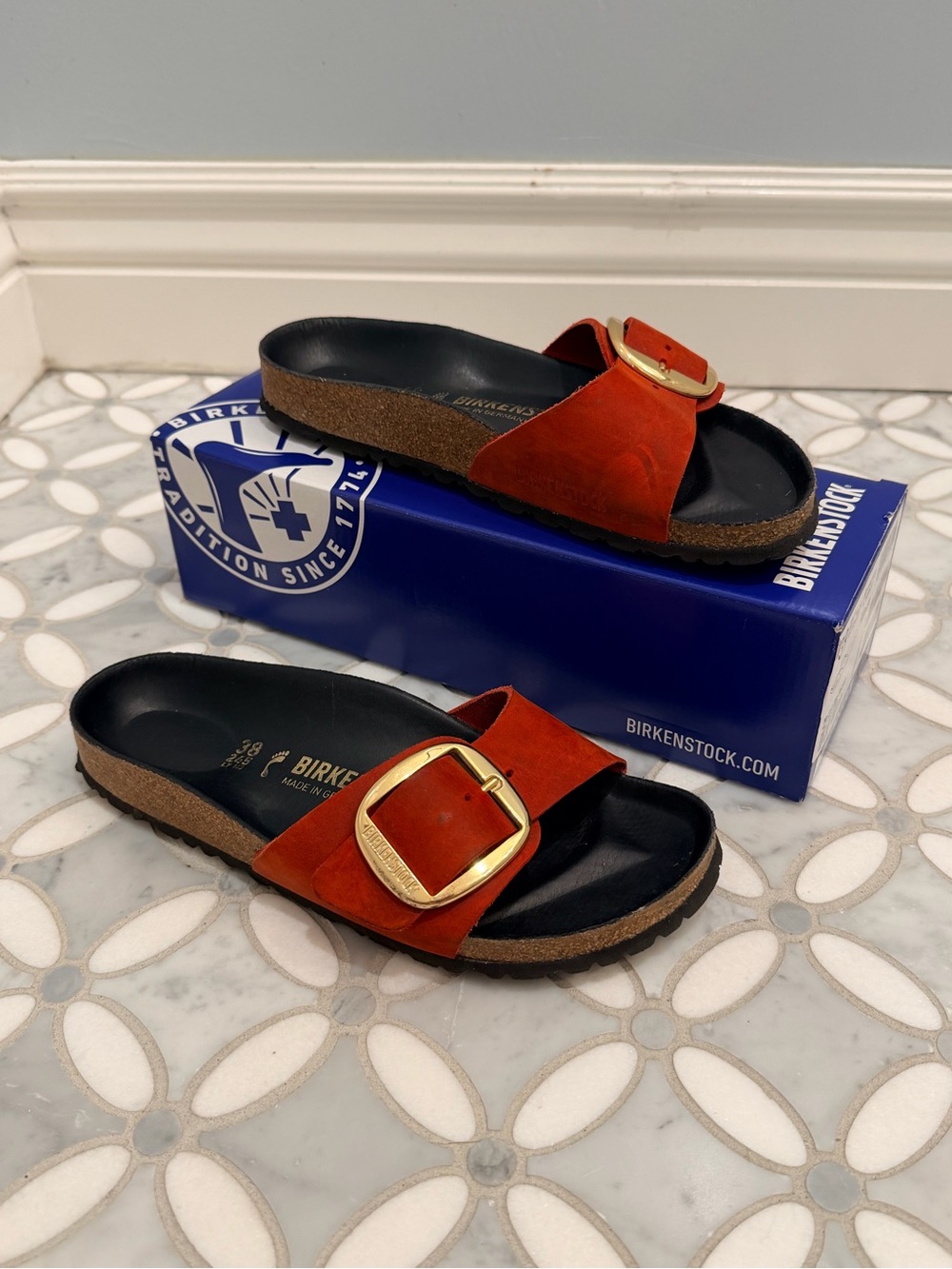 Birkenstock Madrid Big Buckle Sandals Crimson Red Oiled Leather Gold Narrow 38 - Picture 2 of 15